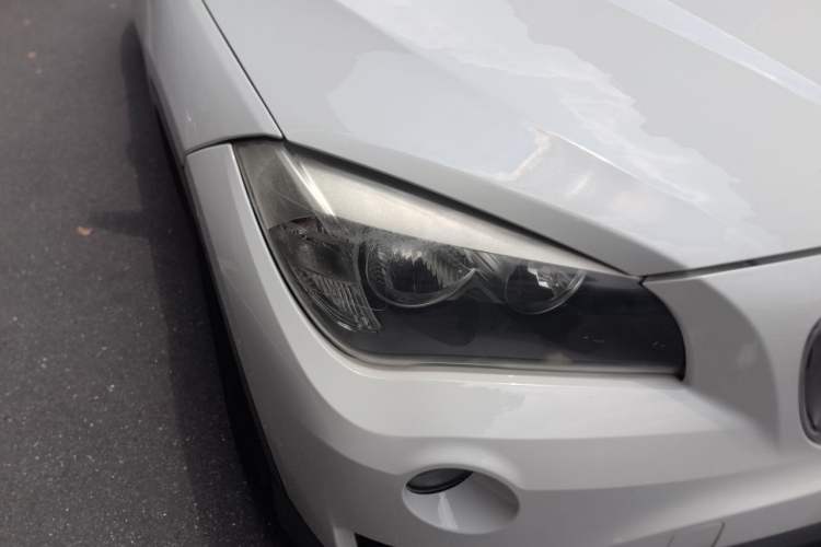 Used BMW X1 2015 sDrive18i Fashion Upgrade Edition Right Front Headlight