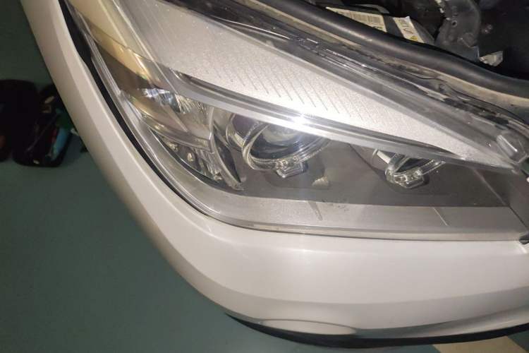 Used BMW X1 2015 sDrive18i Fashion Upgrade Edition Right Front Headlight