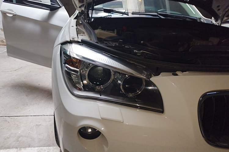 Used BMW X1 2015 sDrive18i Leading Edition Right Front Headlight