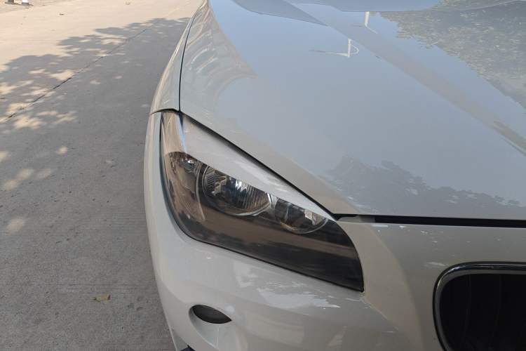 Used BMW X1 2015 sDrive18i Fashion Upgrade Edition Right Front Headlight