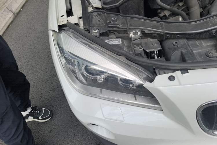 Used BMW X1 2015 sDrive18i Leading Edition Right Front Headlight