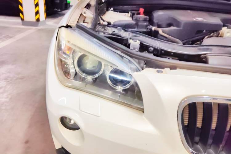Used BMW X1 2015 sDrive18i Leading Edition Right Front Headlight