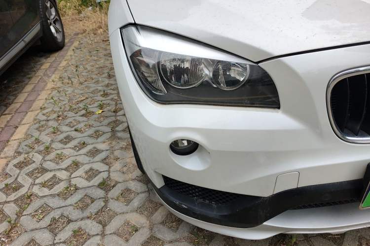 Used BMW X1 2015 sDrive18i Fashion Upgrade Edition Right Front Headlight