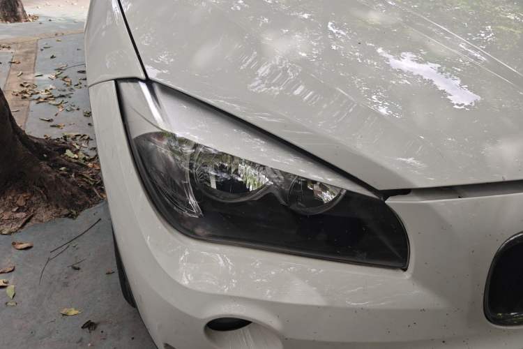 Used BMW X1 2015 sDrive18i Fashion Upgrade Edition Right Front Headlight