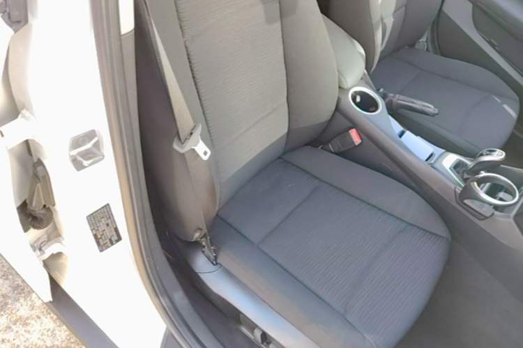 Used BMW X1 2015 sDrive18i Fashion Upgrade Edition Right Front Seat