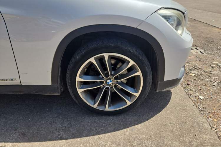 Used BMW X1 2015 sDrive18i Leading Edition Right Front Wheel Hub