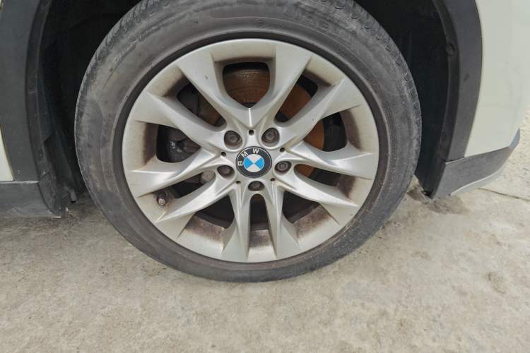 Used BMW X1 2015 sDrive18i Fashion Upgrade Edition Right Front Wheel Hub