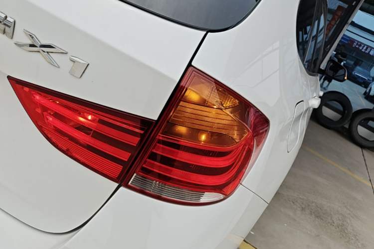 Used BMW X1 2015 sDrive18i Fashion Upgrade Edition Right Rear Taillight