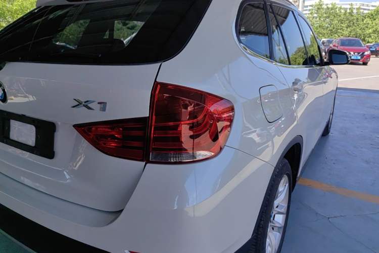 Used BMW X1 2015 sDrive18i Fashion Upgrade Edition Right Rear Taillight