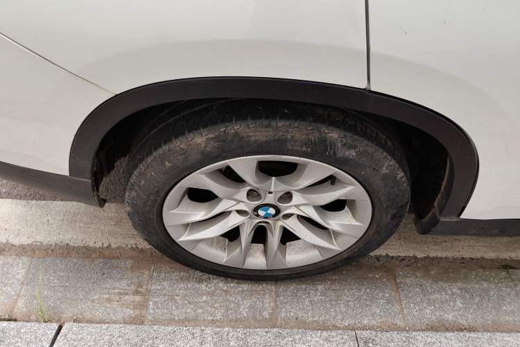 Used BMW X1 2015 sDrive18i Fashion Upgrade Edition Right Rear Wheel Hub