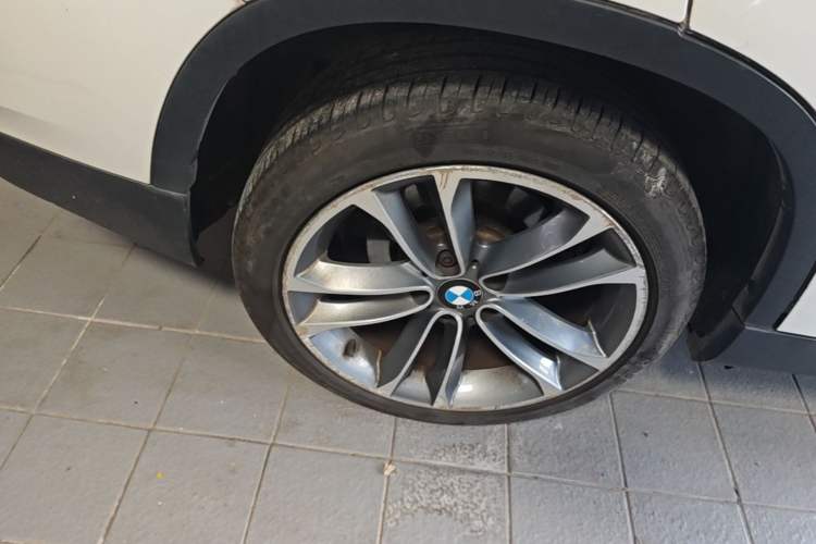 Used BMW X1 2015 sDrive18i Leading Edition Right Rear Wheel Hub