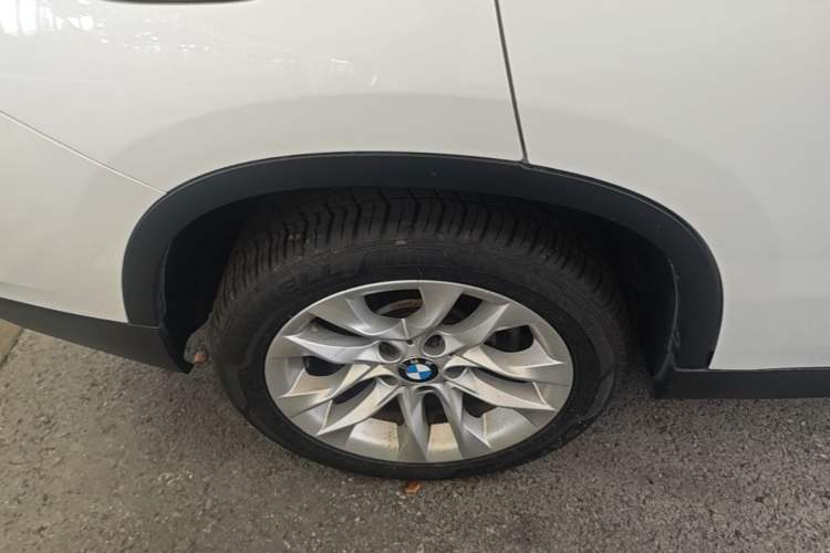Used BMW X1 2015 sDrive18i Fashion Upgrade Edition Right Rear Wheel Hub