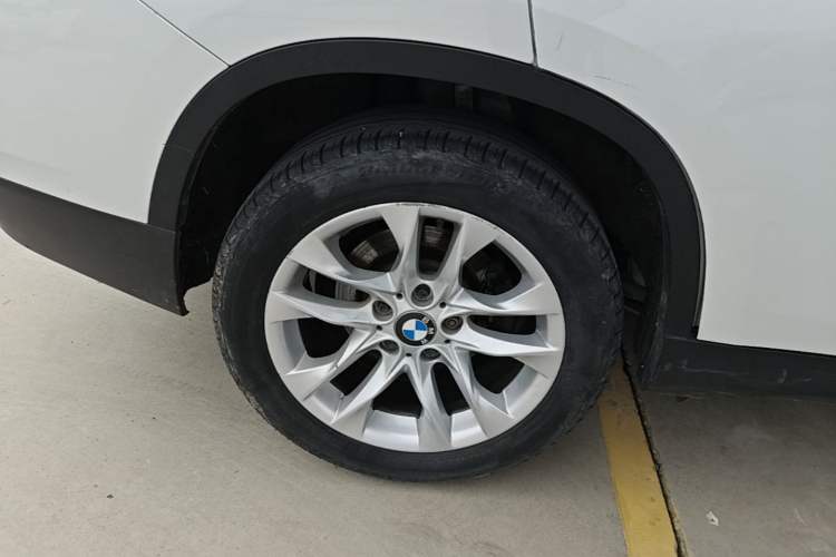 Used BMW X1 2015 sDrive18i Fashion Upgrade Edition Right Rear Wheel Hub