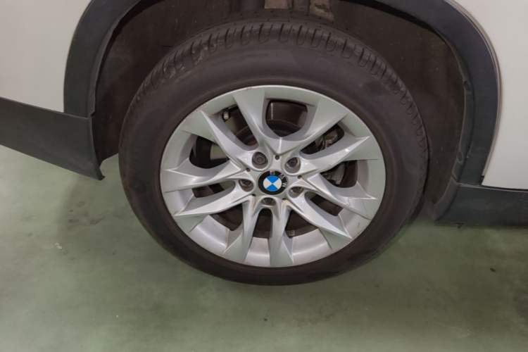 Used BMW X1 2015 sDrive18i Fashion Upgrade Edition Right Rear Wheel Hub