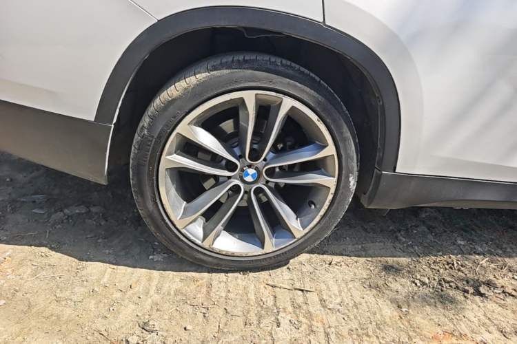 Used BMW X1 2015 sDrive18i Leading Edition Right Rear Wheel Hub