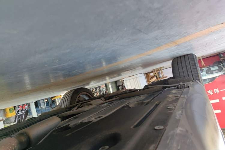 Used BMW X1 2015 sDrive18i Fashion Upgrade Edition Right Side Sill