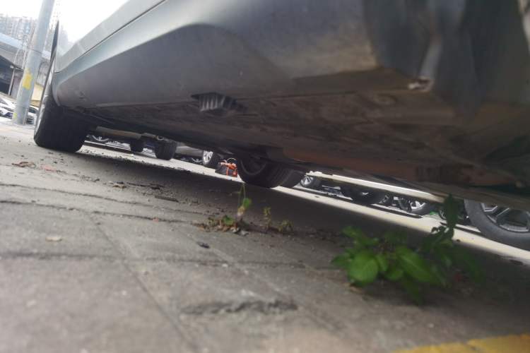 Used BMW X1 2015 sDrive18i Fashion Upgrade Edition Right Side Sill