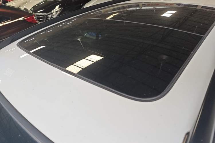Used BMW X1 2015 sDrive18i Leading Edition Roof