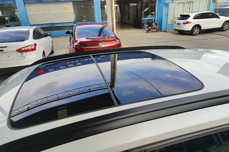 Used BMW X1 2015 sDrive18i Fashion Upgrade Edition Roof