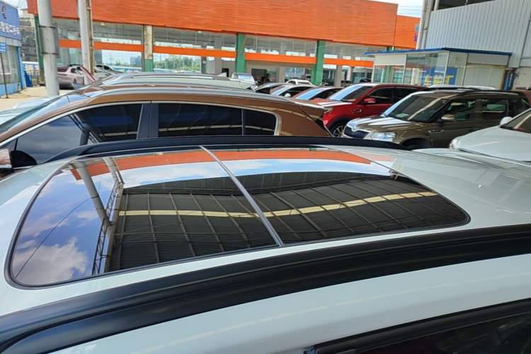 Used BMW X1 2015 sDrive18i Fashion Upgrade Edition Roof