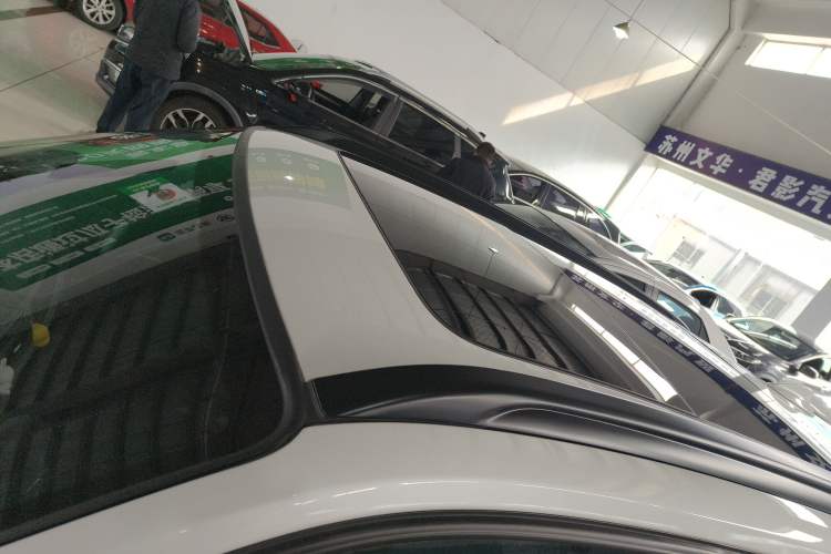 Used BMW X1 2015 sDrive18i Leading Edition Roof