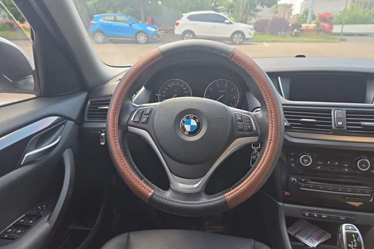 Used BMW X1 2015 sDrive18i Leading Edition Steering Wheel