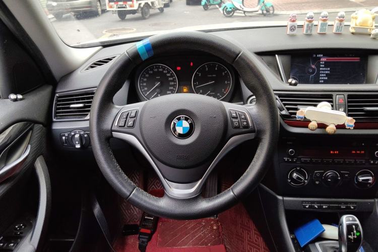 Used BMW X1 2015 sDrive18i Fashion Upgrade Edition Steering Wheel