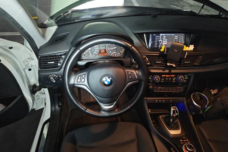 Used BMW X1 2015 sDrive18i Leading Edition Steering Wheel