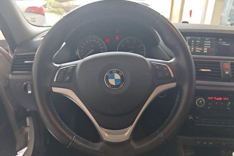 Used BMW X1 2015 sDrive18i Leading Edition Steering Wheel