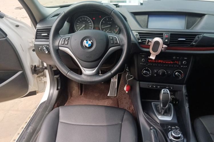 Used BMW X1 2015 sDrive18i Fashion Upgrade Edition Steering Wheel