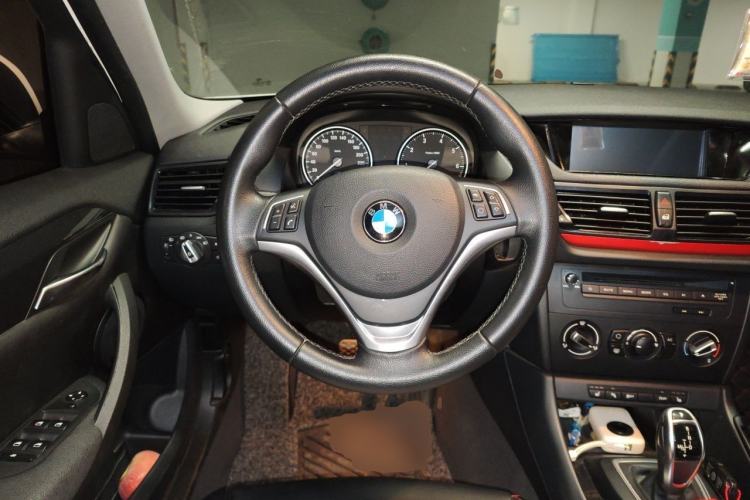 Used BMW X1 2015 sDrive18i Fashion Upgrade Edition Steering Wheel