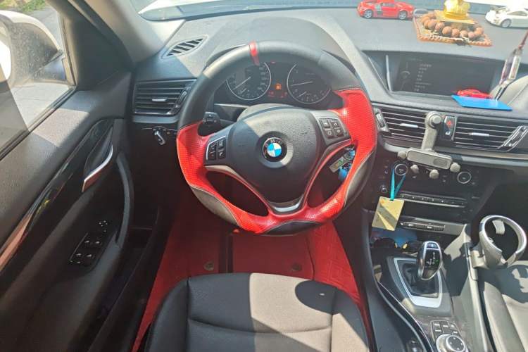 Used BMW X1 2015 sDrive18i Leading Edition Steering Wheel