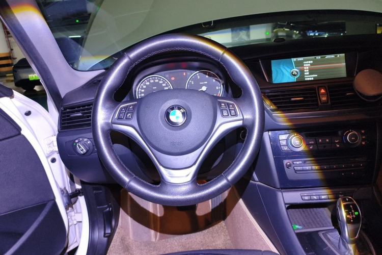 Used BMW X1 2015 sDrive18i Leading Edition Steering Wheel