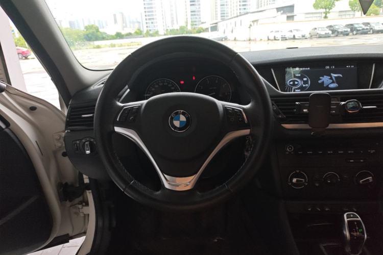 Used BMW X1 2015 sDrive18i Fashion Upgrade Edition Steering Wheel