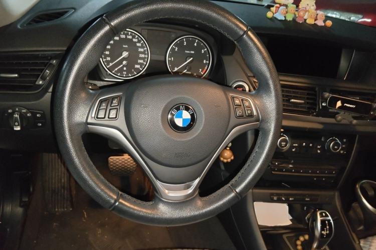 Used BMW X1 2015 sDrive18i Leading Edition Steering Wheel