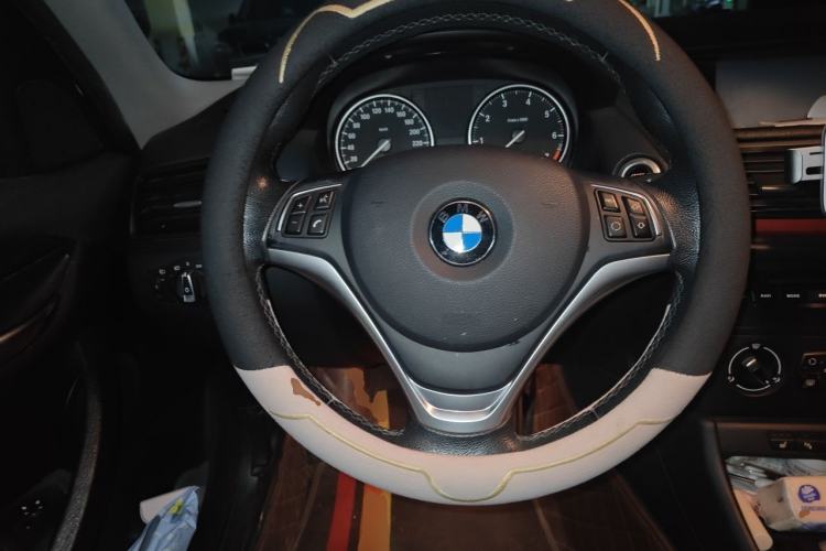Used BMW X1 2015 sDrive18i Fashion Upgrade Edition Steering Wheel