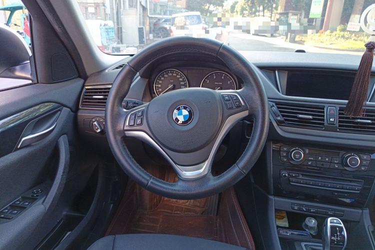 Used BMW X1 2015 sDrive18i Leading Edition Steering Wheel