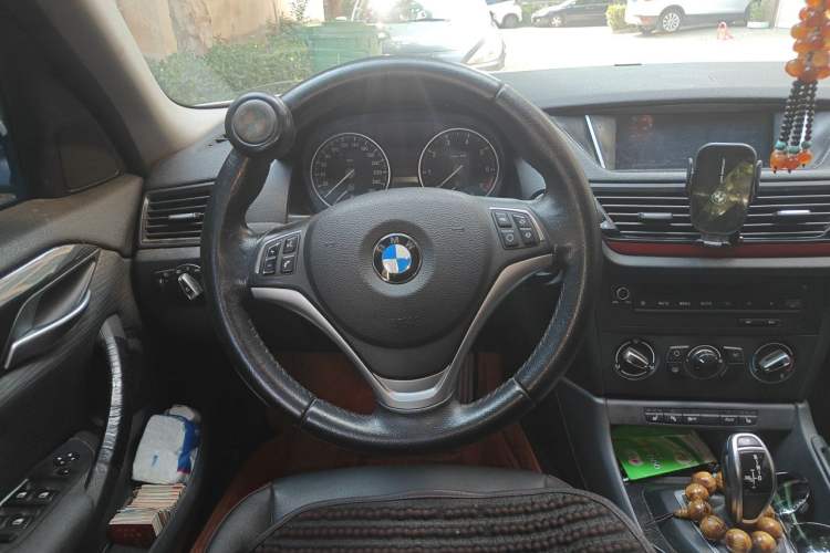 Used BMW X1 2015 sDrive18i Fashion Upgrade Edition Steering Wheel