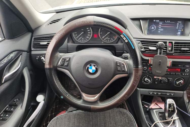 Used BMW X1 2015 sDrive18i Fashion Upgrade Edition Steering Wheel