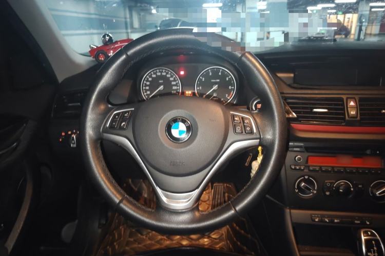 Used BMW X1 2015 sDrive18i Fashion Upgrade Edition Steering Wheel