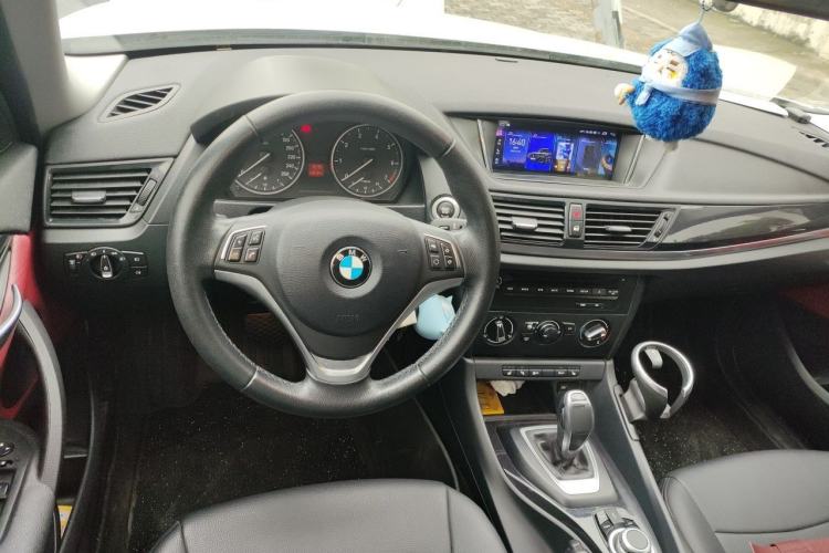 Used BMW X1 2015 sDrive18i Fashion Upgrade Edition Steering Wheel