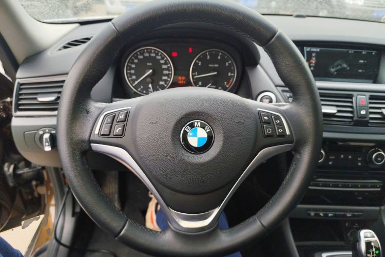 Used BMW X1 2015 sDrive18i Leading Edition Steering Wheel