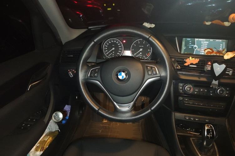Used BMW X1 2015 sDrive18i Leading Edition Steering Wheel