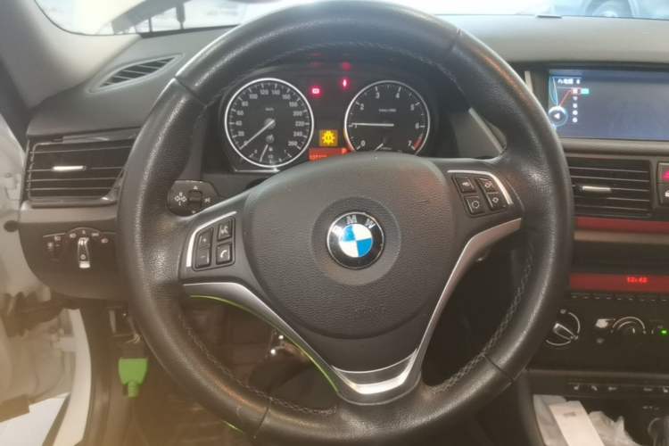 Used BMW X1 2015 sDrive18i Fashion Upgrade Edition Steering Wheel