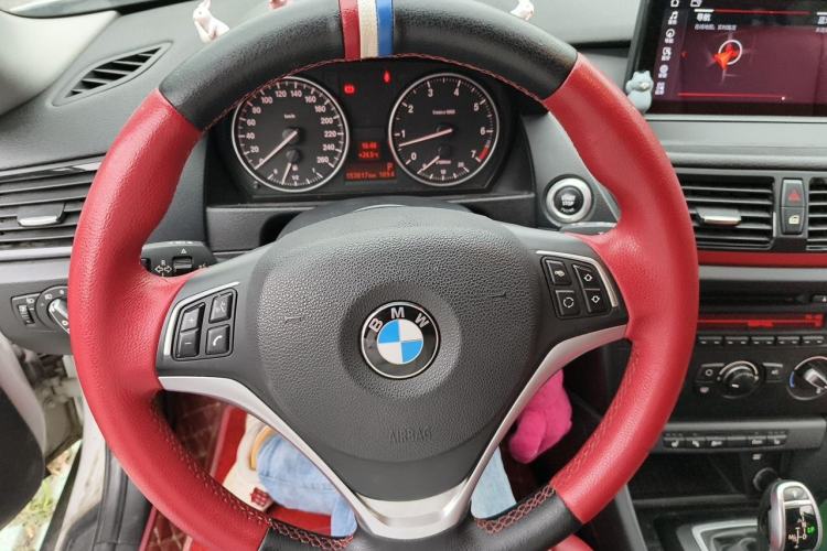 Used BMW X1 2015 sDrive18i Fashion Upgrade Edition Steering Wheel
