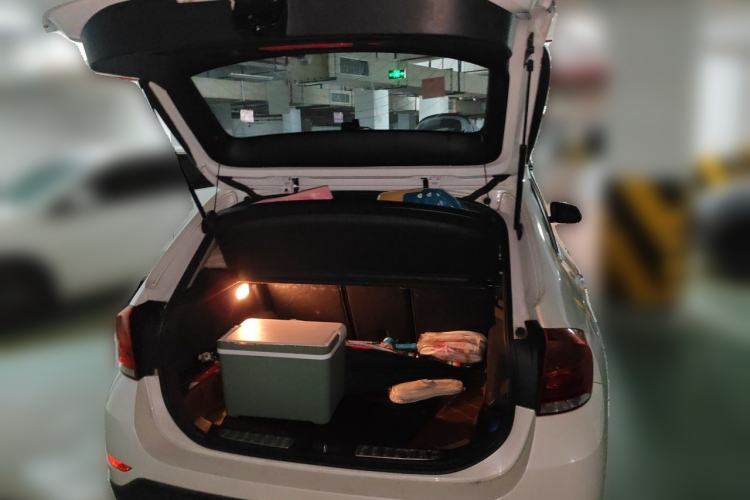 Used BMW X1 2015 sDrive18i Leading Edition Trunk