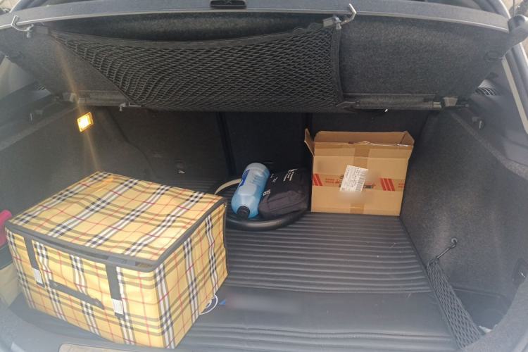 Used BMW X1 2015 sDrive18i Fashion Upgrade Edition Trunk