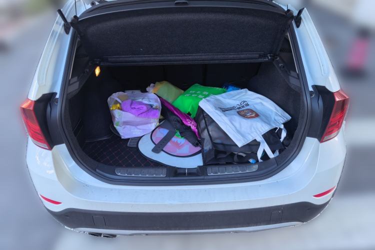 Used BMW X1 2015 sDrive18i Fashion Upgrade Edition Trunk