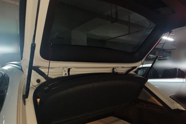 Used BMW X1 2015 sDrive18i Leading Edition Trunk