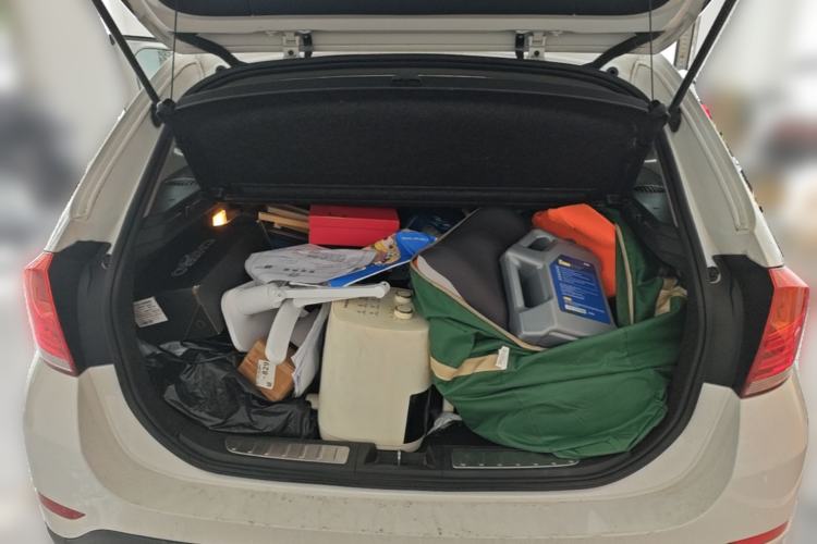 Used BMW X1 2015 sDrive18i Fashion Upgrade Edition Trunk